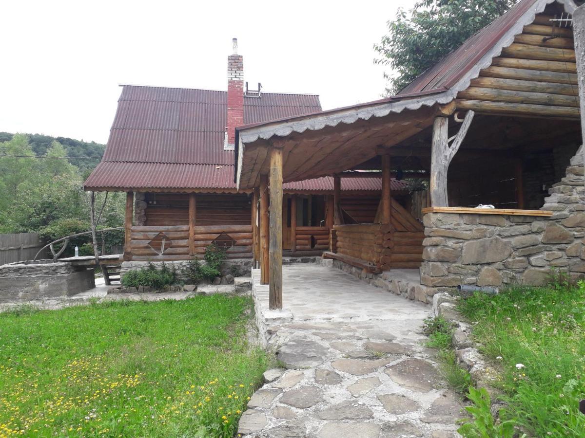 "Бджілка" І " Садиба Для Відпочинку" Lyuta Exteriör bild