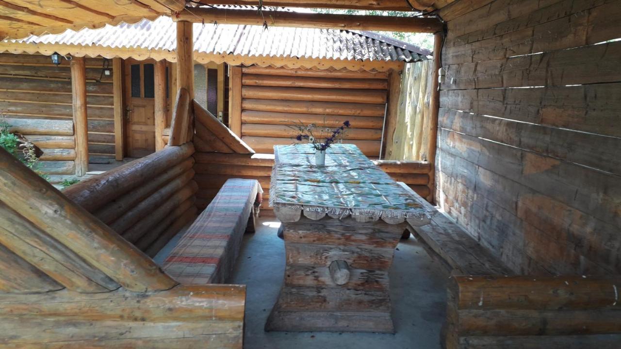 "Бджілка" І " Садиба Для Відпочинку" Lyuta Exteriör bild